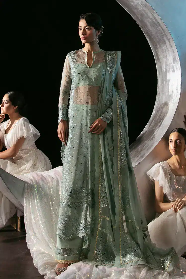 La Fuchsia Festive U...