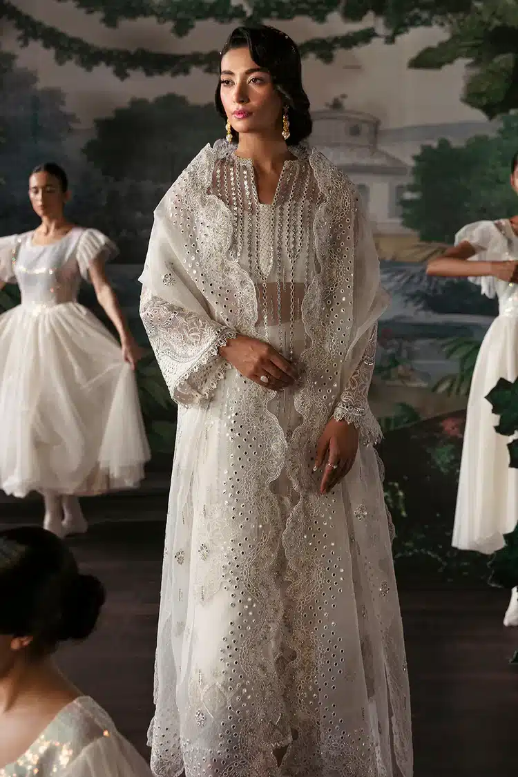 La Fuchsia Festive U...