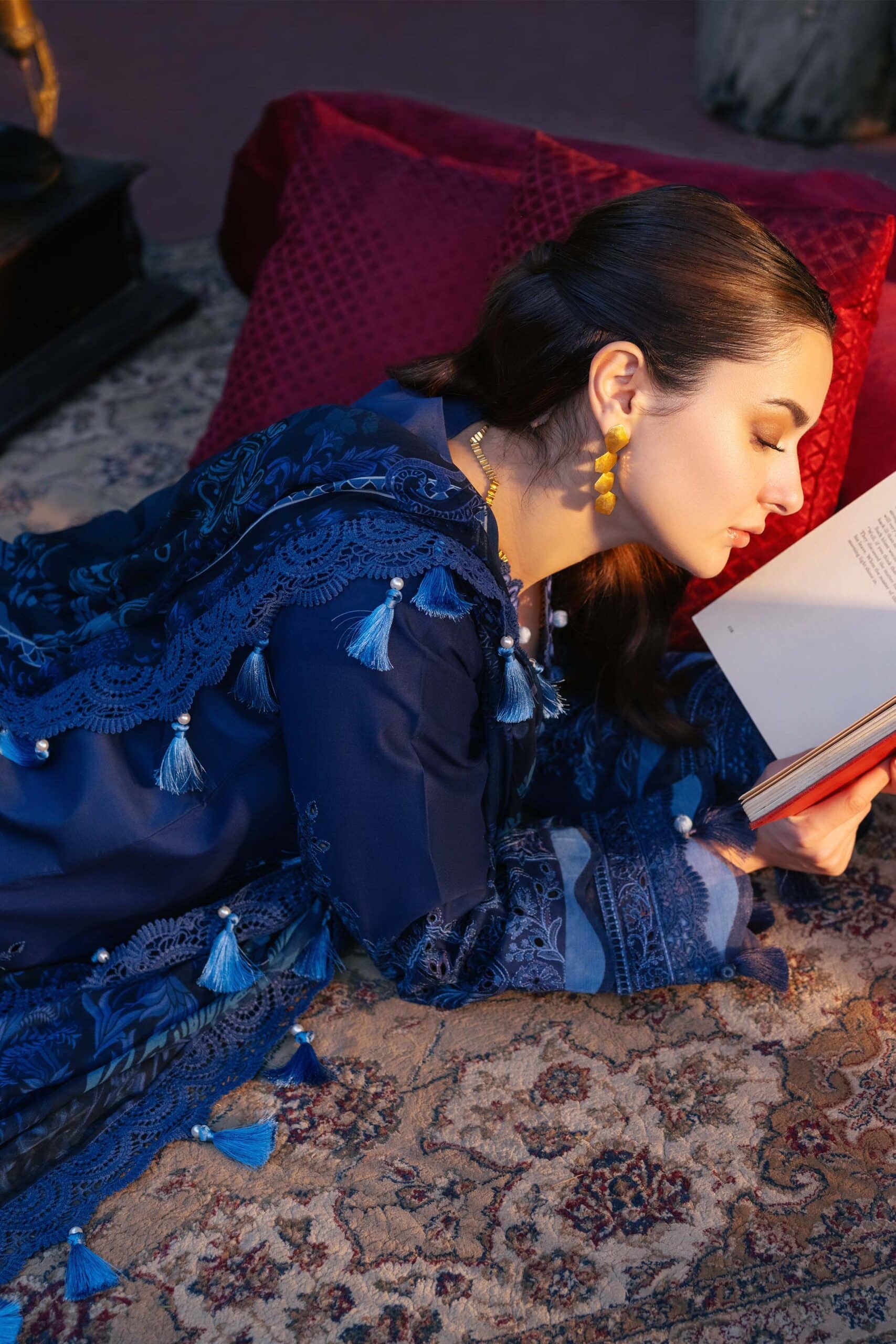 Ombre | Royal Blue hover