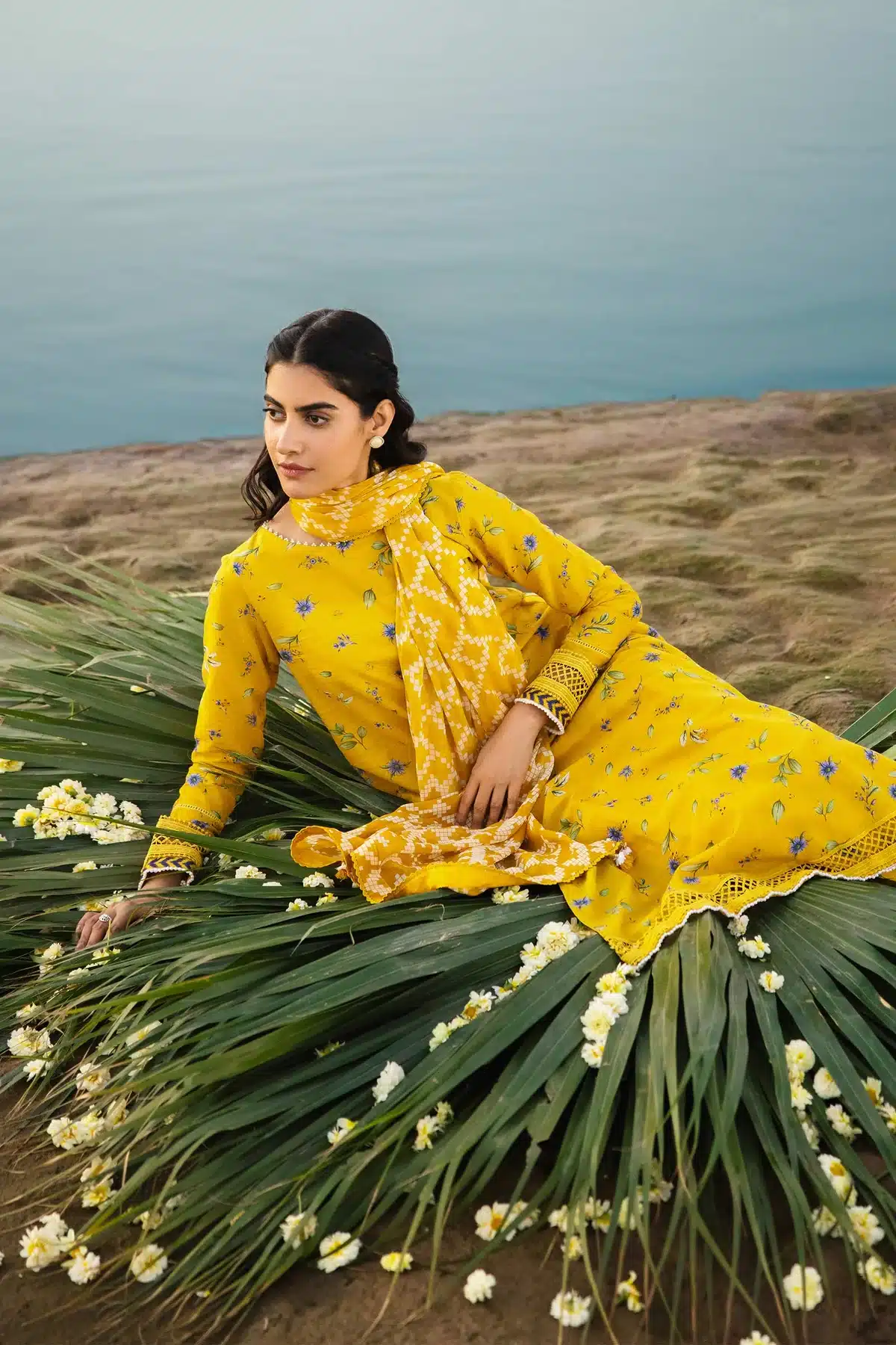 Maria.B M.Basics Emb... hover