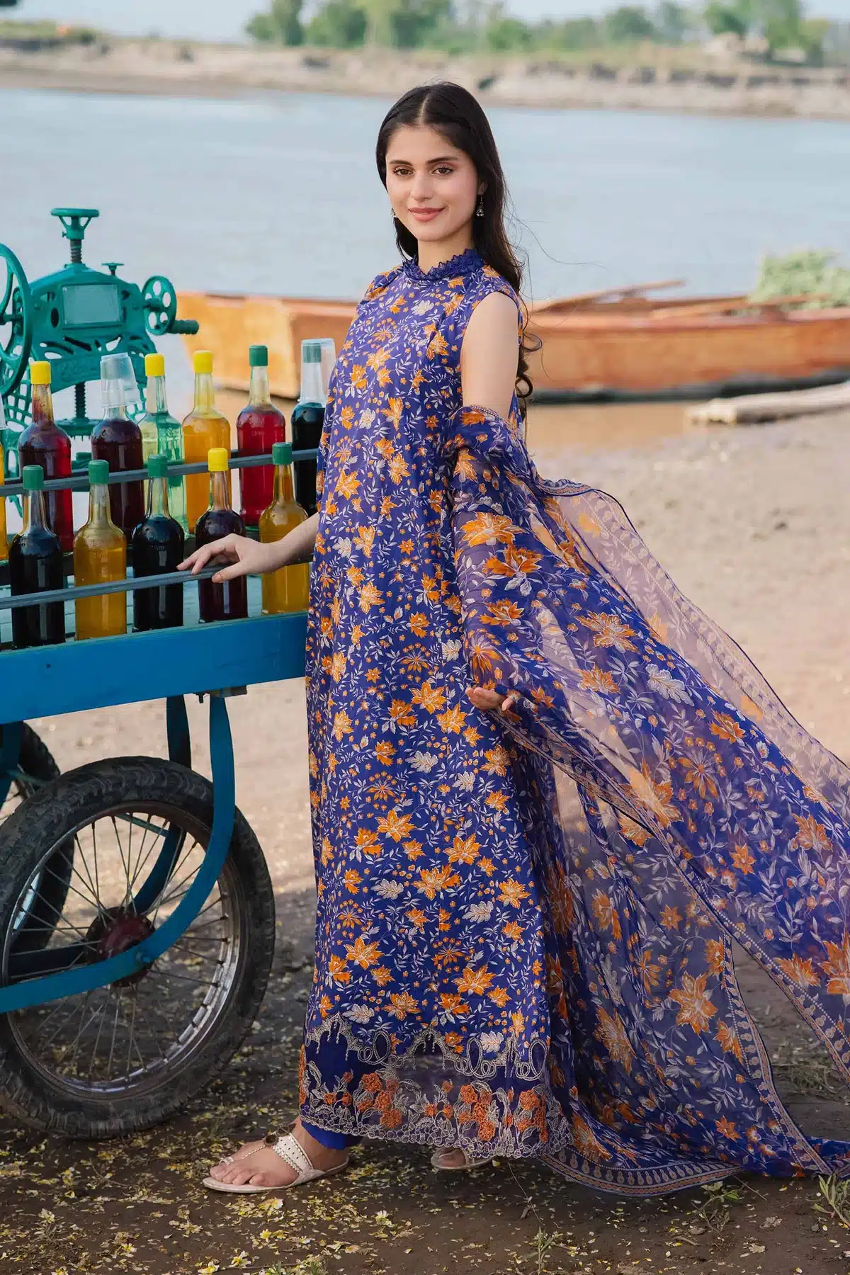 Maria.B M.Basics Emb... hover