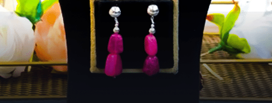 <p><a href="https://theamore.co.in/">EARRINGS & ADD-ONS</a></p>
